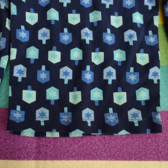 Primary 4-5 Spinning Dreidels PJs - Picture 4 of 8